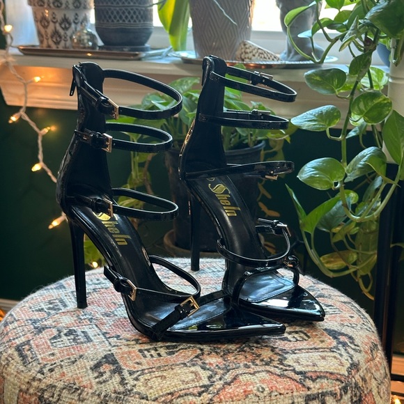 SHEIN Shoes - Black Leather Heels
